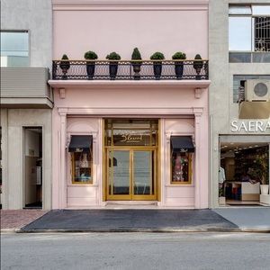 SHOP HERE 🛍💕👠👗💄✨